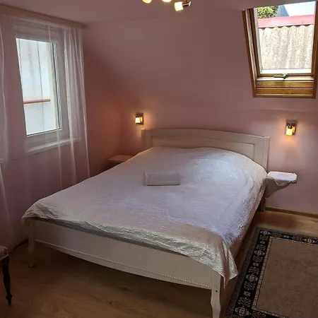 Guest House Nika - Cottages And Rooms In The Heart Of Palanga City Center Esterno foto