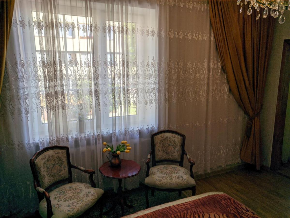 Nika - And In The Heart Of Center